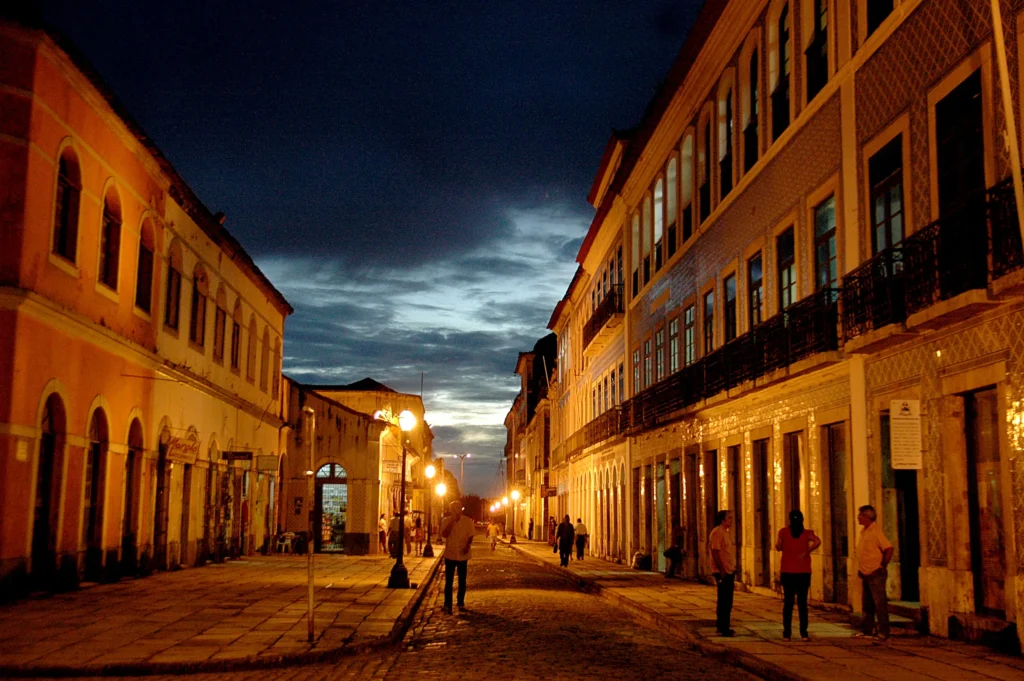CITY NIGHT ILHA DE ENCANTOS